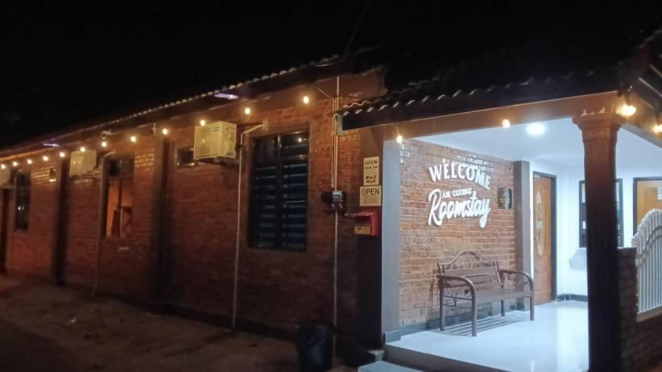 Roomstay By Abe Cottage Kampung Kuala Besut Kültér fotó