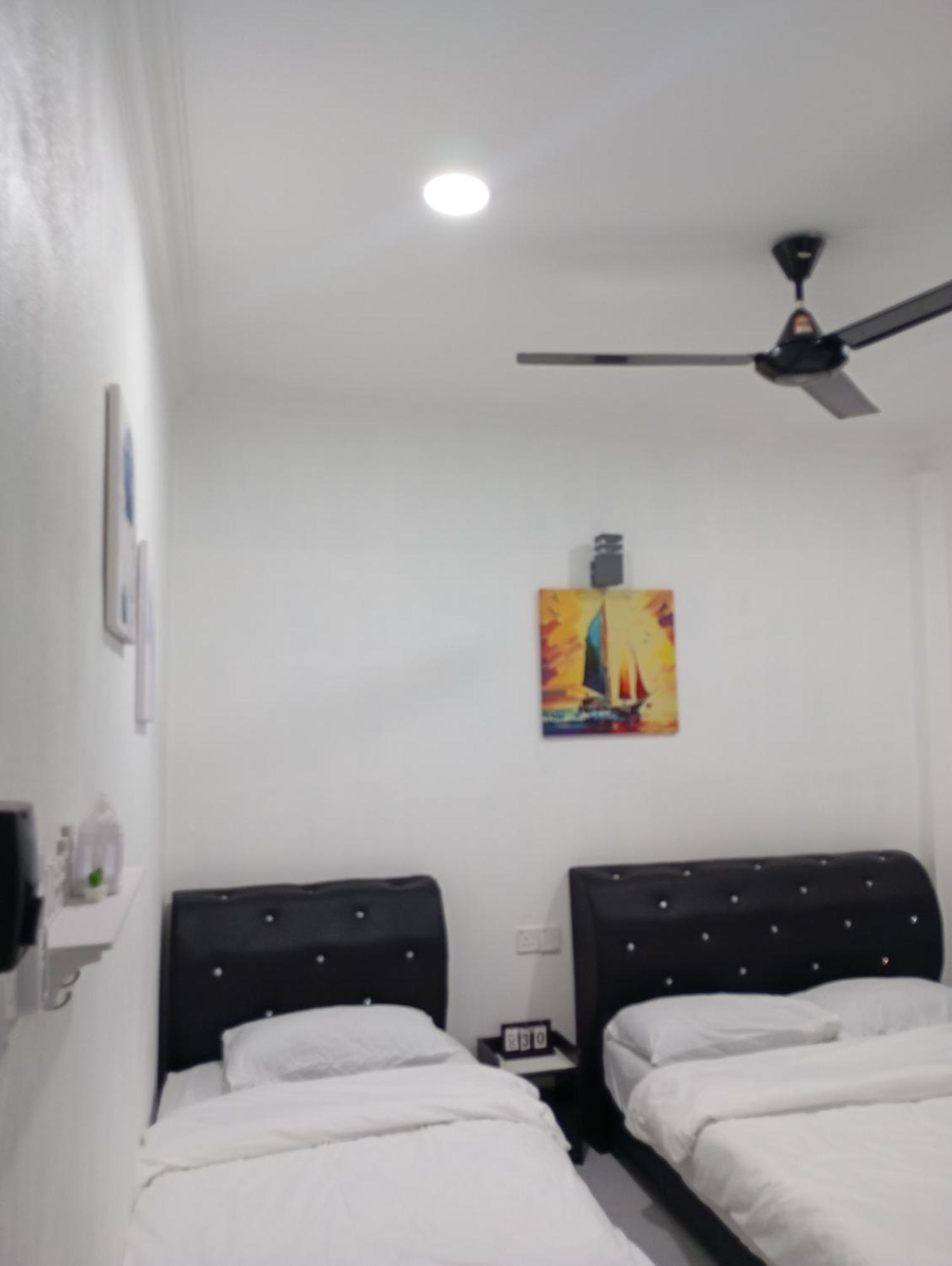 Roomstay By Abe Cottage Kampung Kuala Besut Szoba fotó