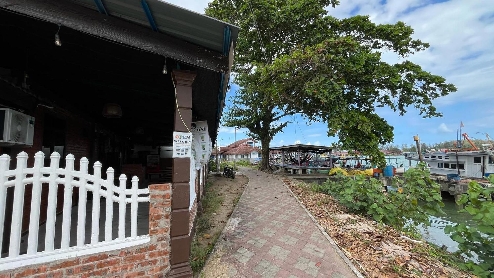 Roomstay By Abe Cottage Kampung Kuala Besut Kültér fotó